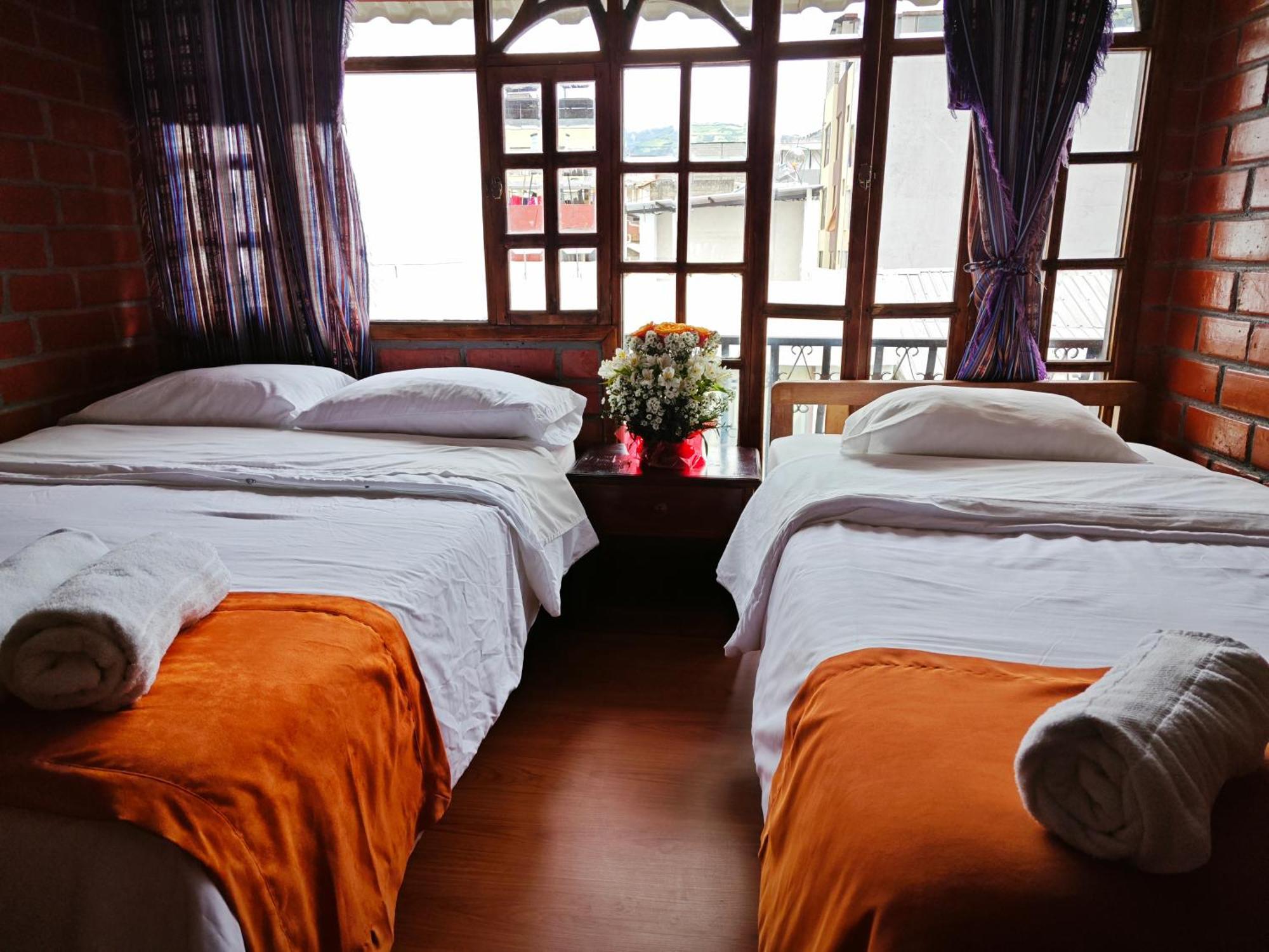 Garden House Hostal Baños Εξωτερικό φωτογραφία