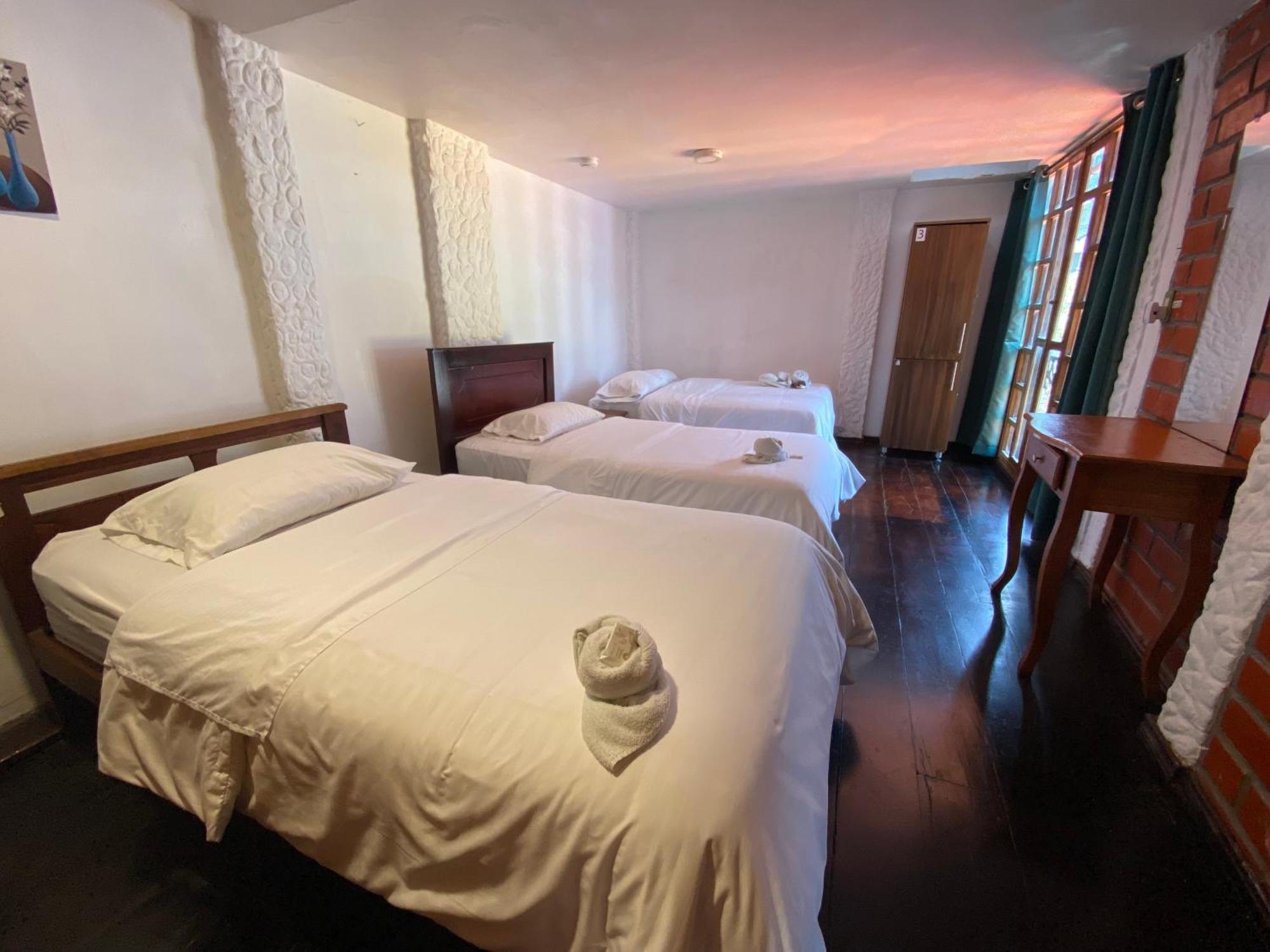 Garden House Hostal Baños Εξωτερικό φωτογραφία