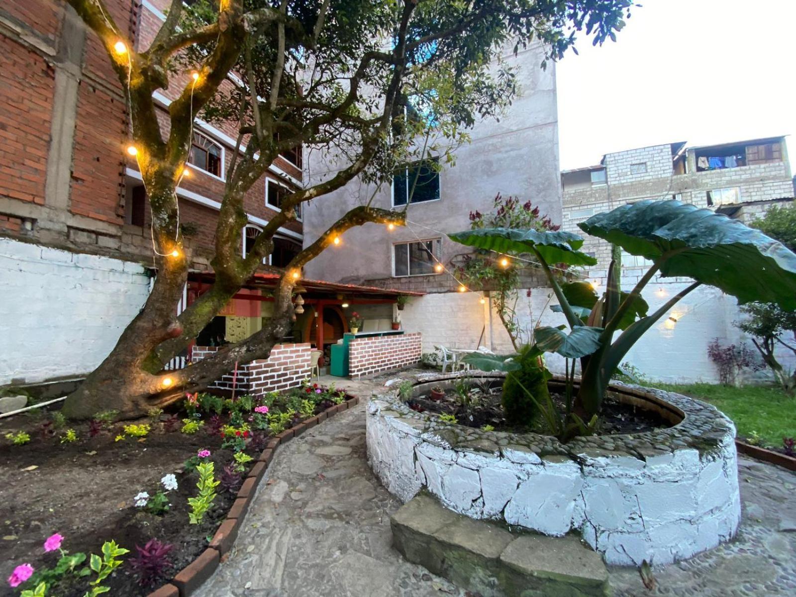 Garden House Hostal Baños Εξωτερικό φωτογραφία