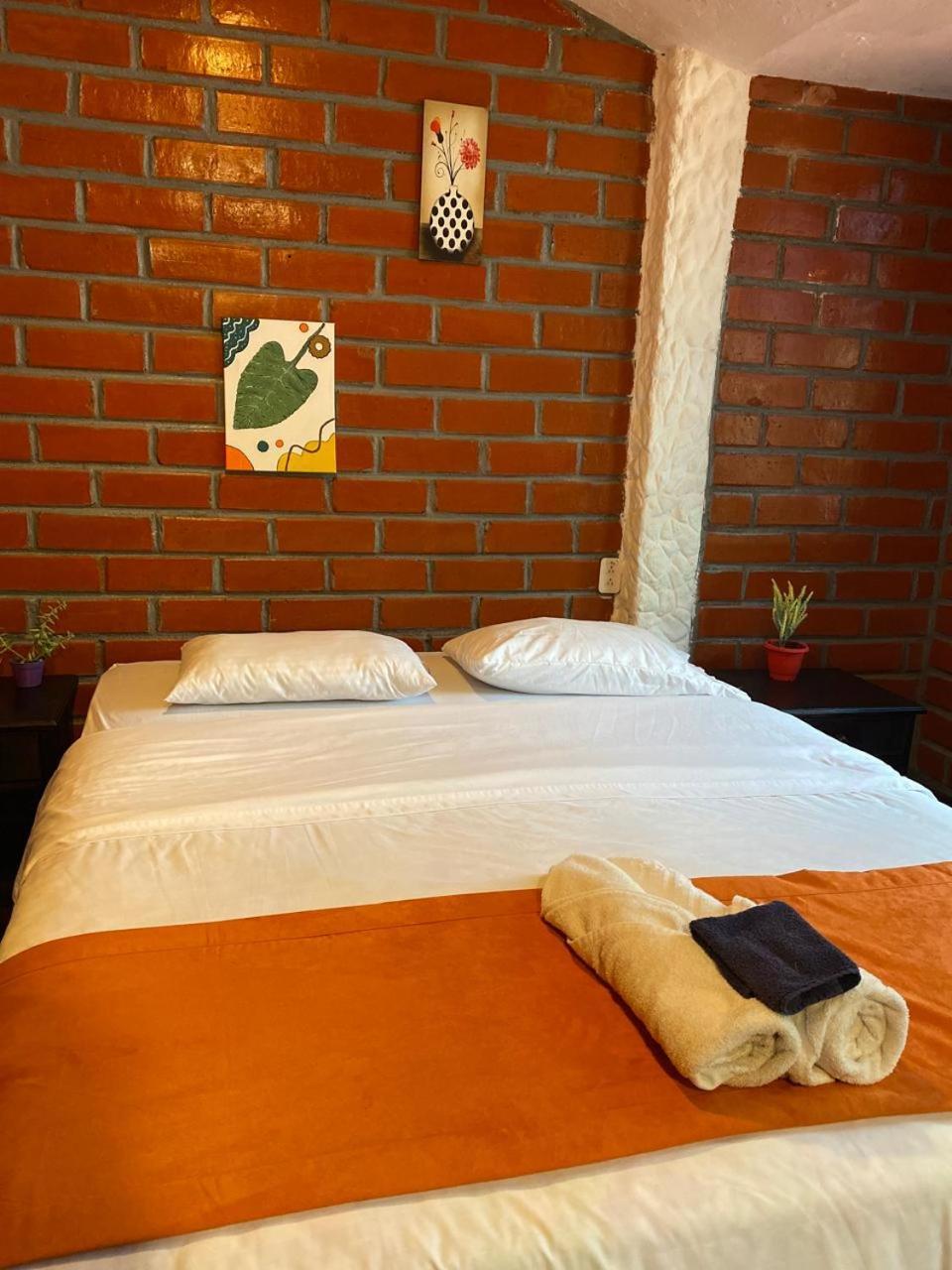 Garden House Hostal Baños Εξωτερικό φωτογραφία