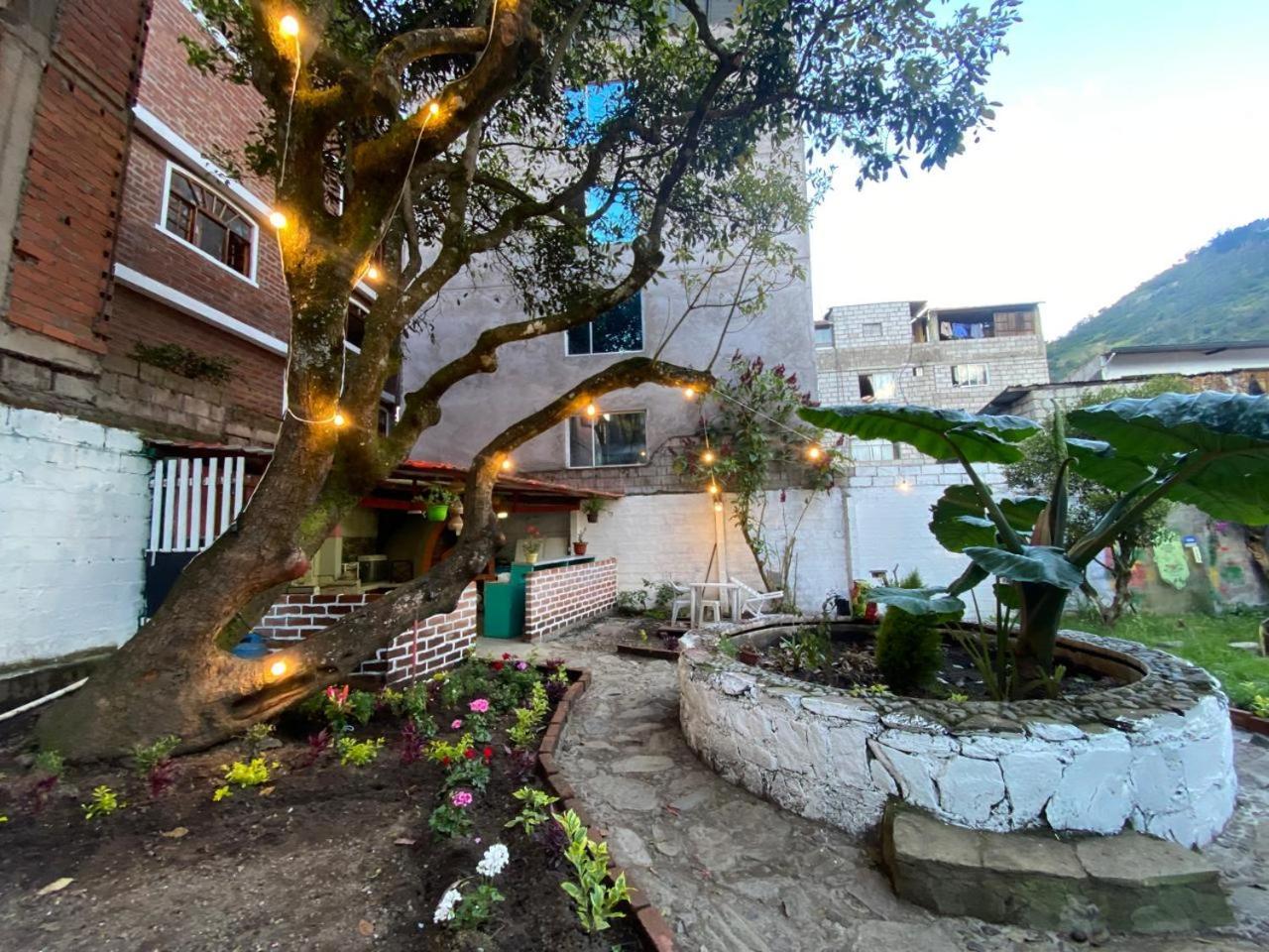 Garden House Hostal Baños Εξωτερικό φωτογραφία