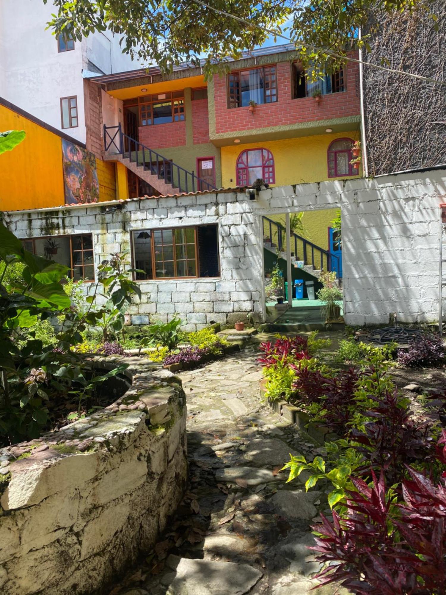 Garden House Hostal Baños Εξωτερικό φωτογραφία